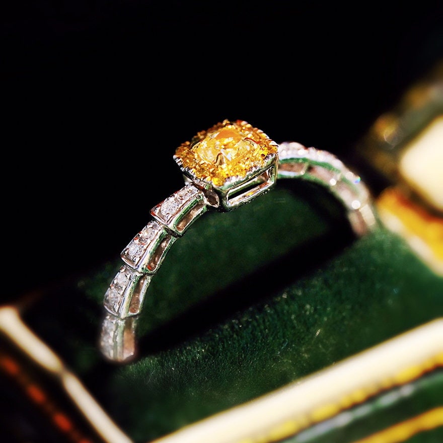 14k Gold 0.42 Ct Natural Color Diamond Ring - 2