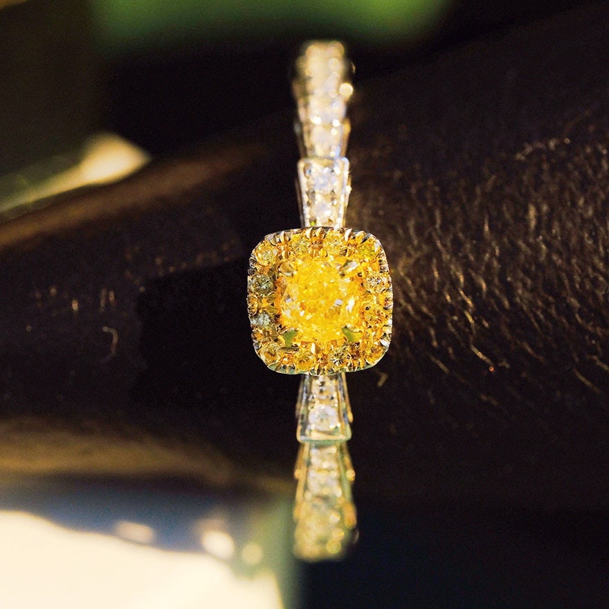 14k Gold 0.42 Ct Natural Color Diamond Ring - 3