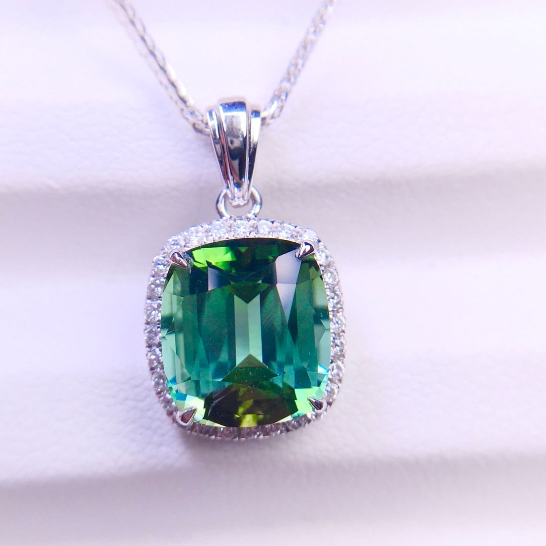 14k Gold 3.95 Ct Natural Tourmaline & Diamond Pendant( Without Chain ) - 4