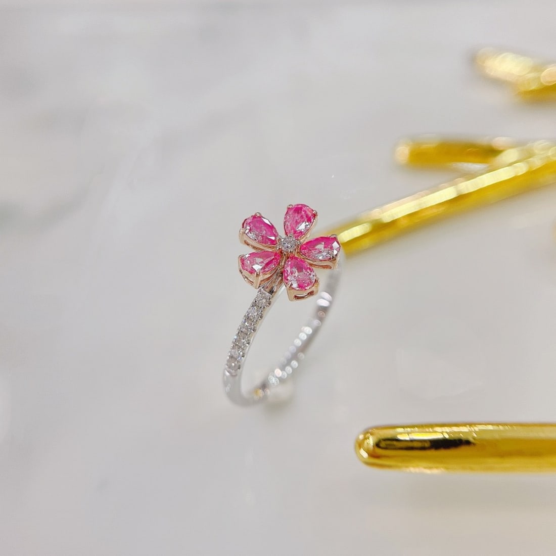 14k Gold 0.46 Ctw Natural Pink Diamond & Diamond Ring - 3
