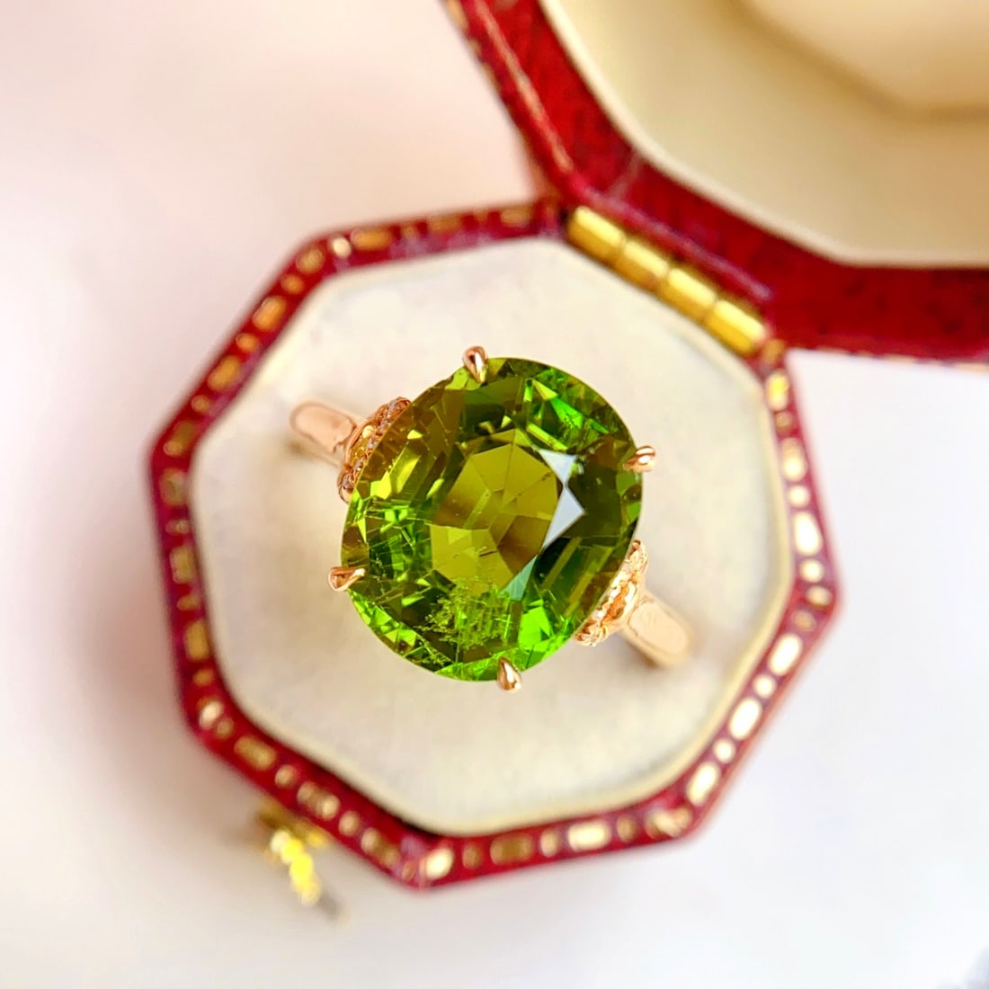 14k Gold 4.90 Ct Natural Tourmaline & Diamond Ring: Ref:231132339 // gold content:14k gold // ring size:7. 25us // // main gemstone:tourmaline // shape:oval // carat weight:4. 90ct // color:green // treatment:natural // // adjacent gemstone 2 :