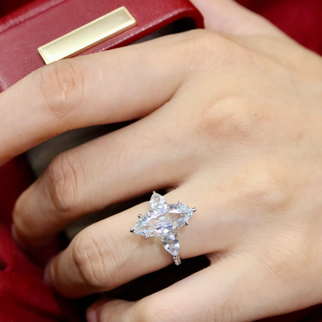 14k Gold 4.05 Ctw Natural Aquamarine & Diamond Ring - 5