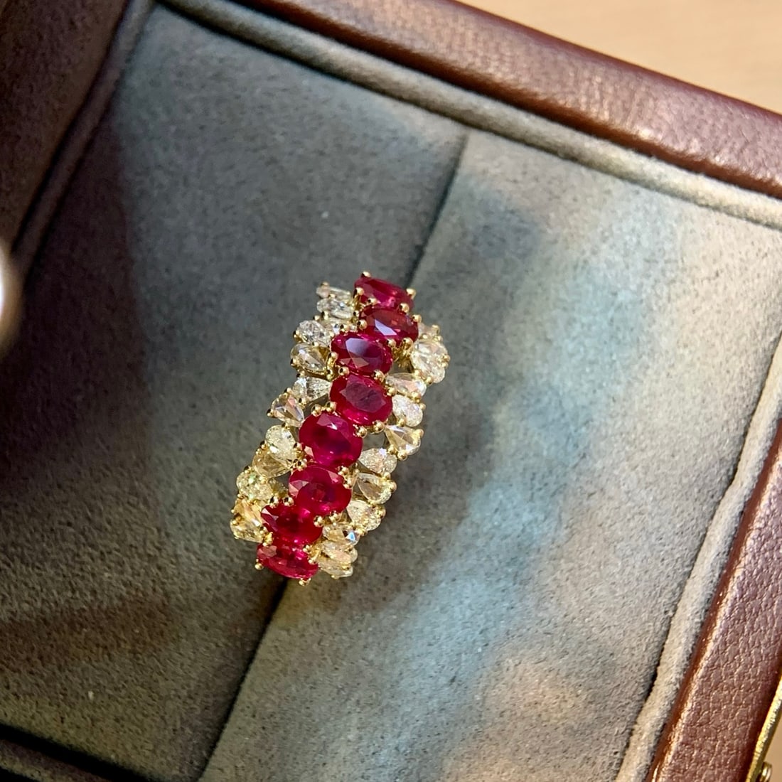 14k Gold 2.48 Ctw Natural Ruby & Diamond Ring: Ref:231132357 // gold content:14k gold // ring size:7. 25us // // main gemstone:ruby // shape:oval // carat weight:1. 94ct // color:red // treatment:natural // // adjacent gemstone 2 : diamond // shap
