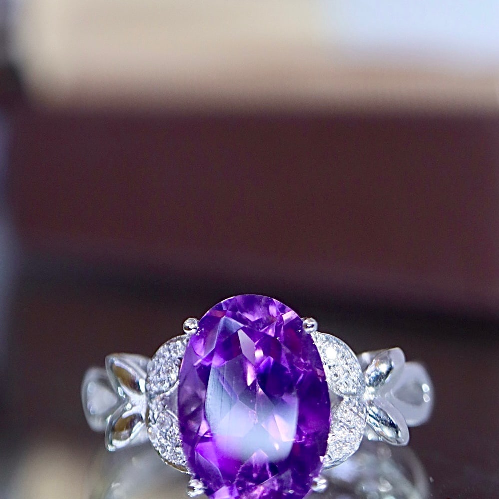 14k Gold 2.43 Ctw Natural Amethyst & Diamond Ring: Ref:231132358 // gold content:14k gold // ring size:7. 25us // // main gemstone:amethyst // shape:oval // carat weight:2. 35ct // color:purple // treatment:natural // // adjacent gemstone 2 :