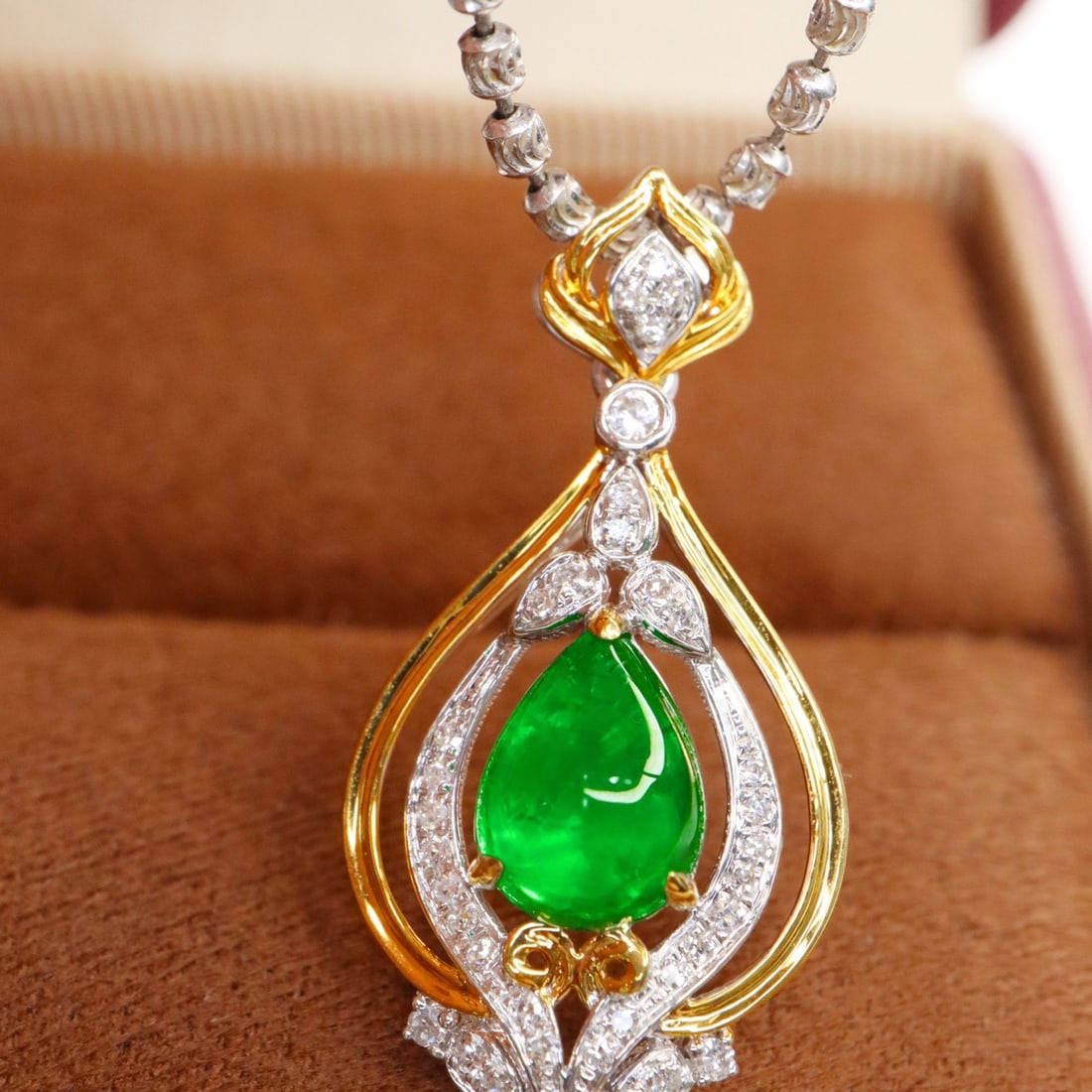14k Gold 1.10 Ctw Vivid Green Natural Emerald & Diamond Pendant( Without Chain ) - 2