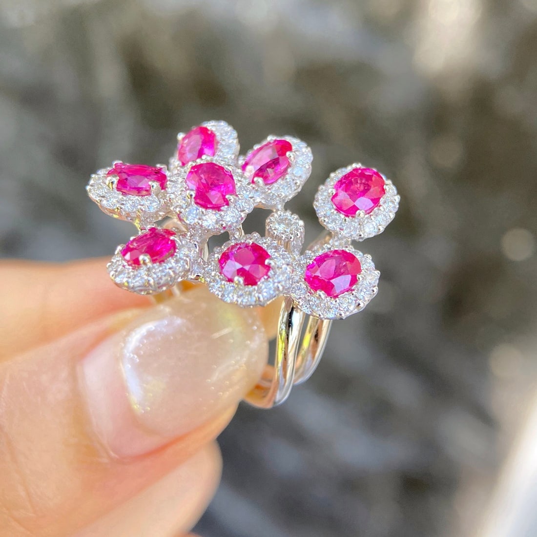 14k Gold 4.61 Ctw Natural Ruby & Diamond Ring - 3