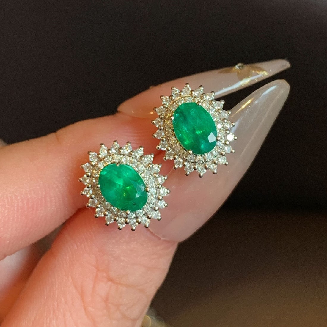 14k Gold 2.26 Ctw Natural Emerald & Diamond Earrings - 7