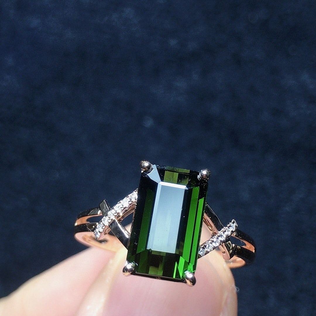 14k Gold 2.24 Ct Natural Tourmaline & Diamond Ring: Ref:231132384 // gold content:14k gold // ring size:7. 25us // // main gemstone:tourmaline // shape:octagonal // carat weight:2. 24ct // color:green // treatment:natural // // adjacent gemstone 2