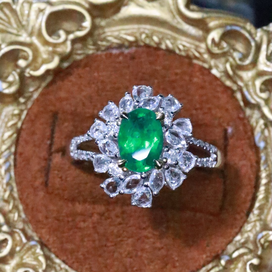 14k Gold 1.35 Ctw Natural Emerald & Diamond Ring (1 of 7)