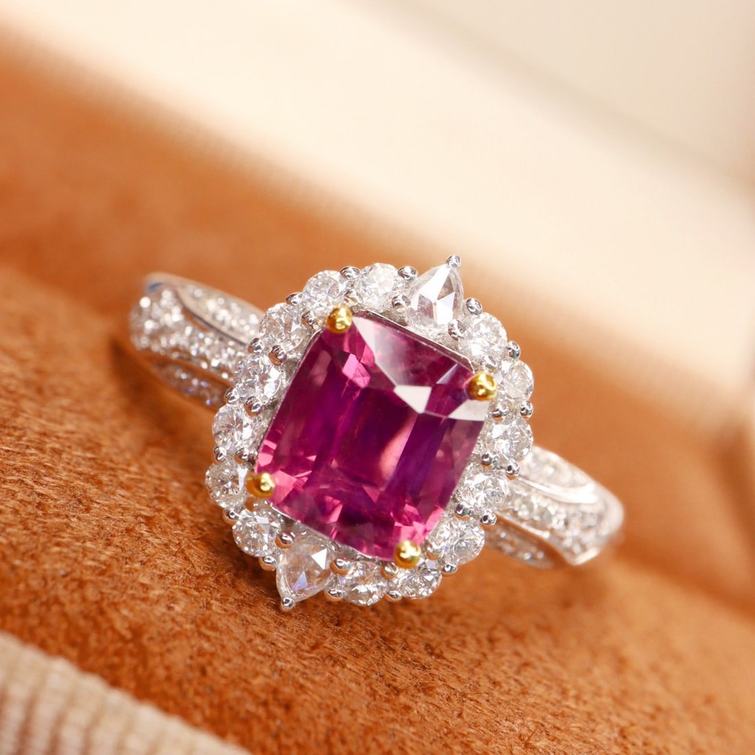 14k Gold 1.47 Ctw Natural Spinel & Diamond Ring - 2