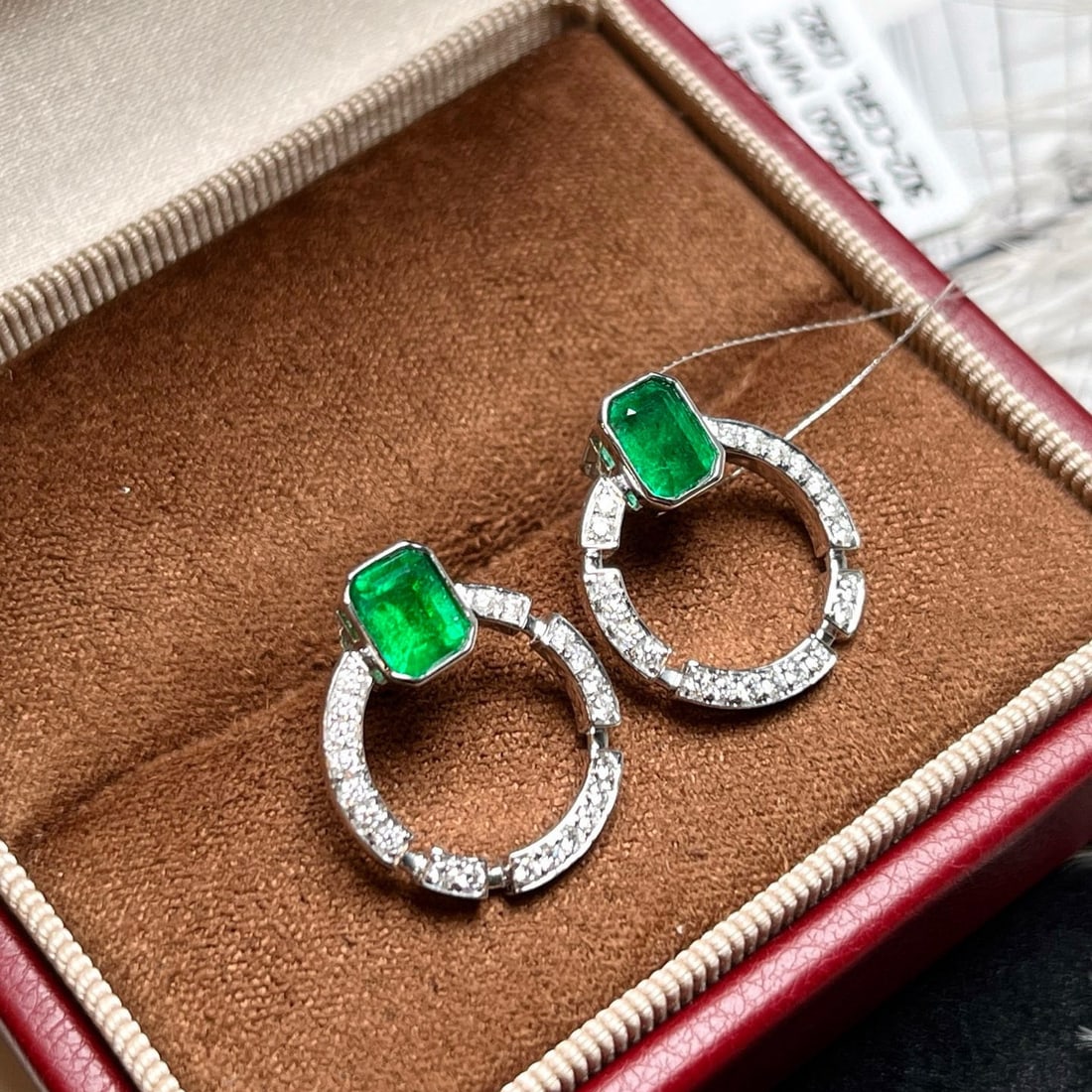 14k Gold 1.58 Ctw Natural Emerald & Diamond Earrings - 5