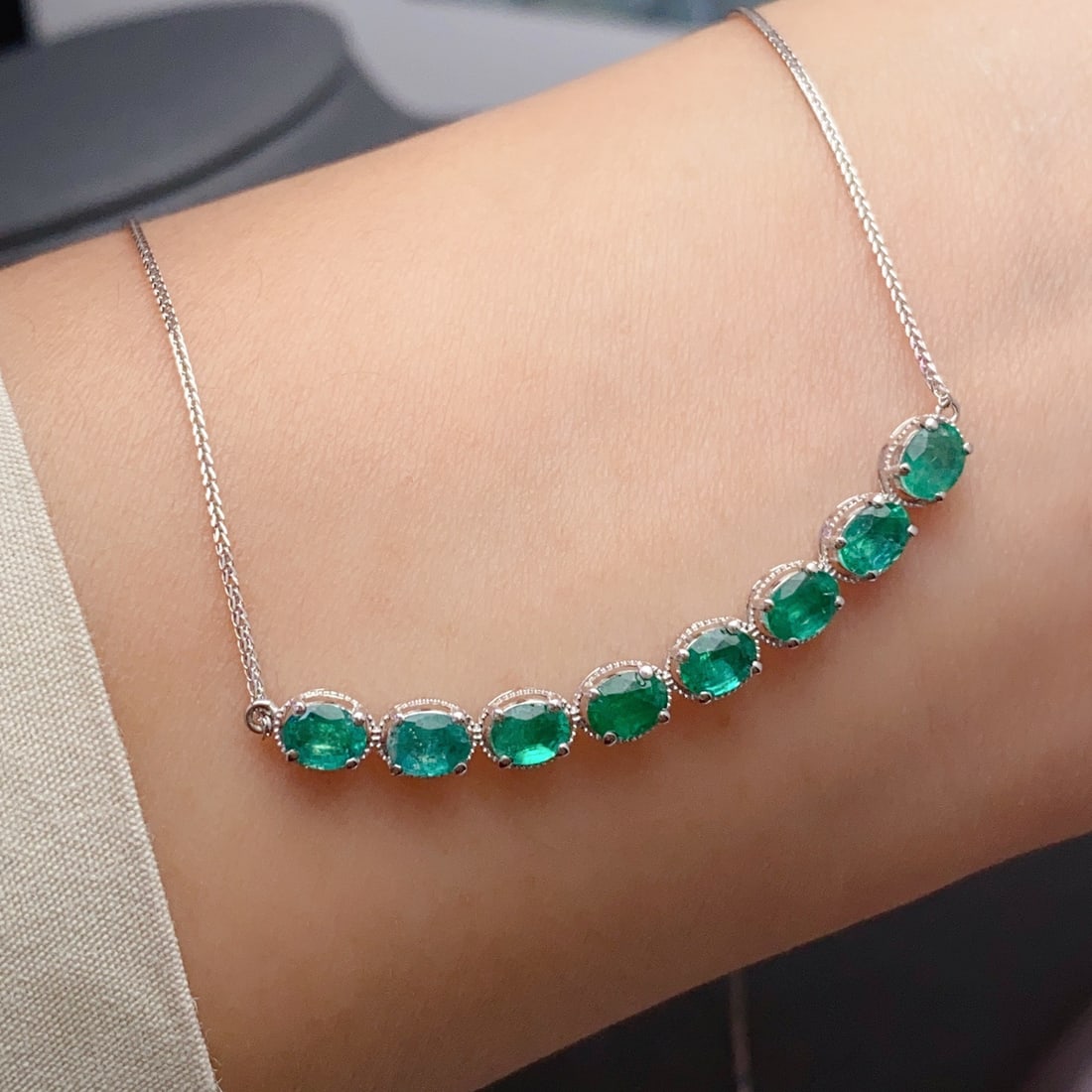 14k Gold 2.20 Ct Natural Emerald Bracelet - 5