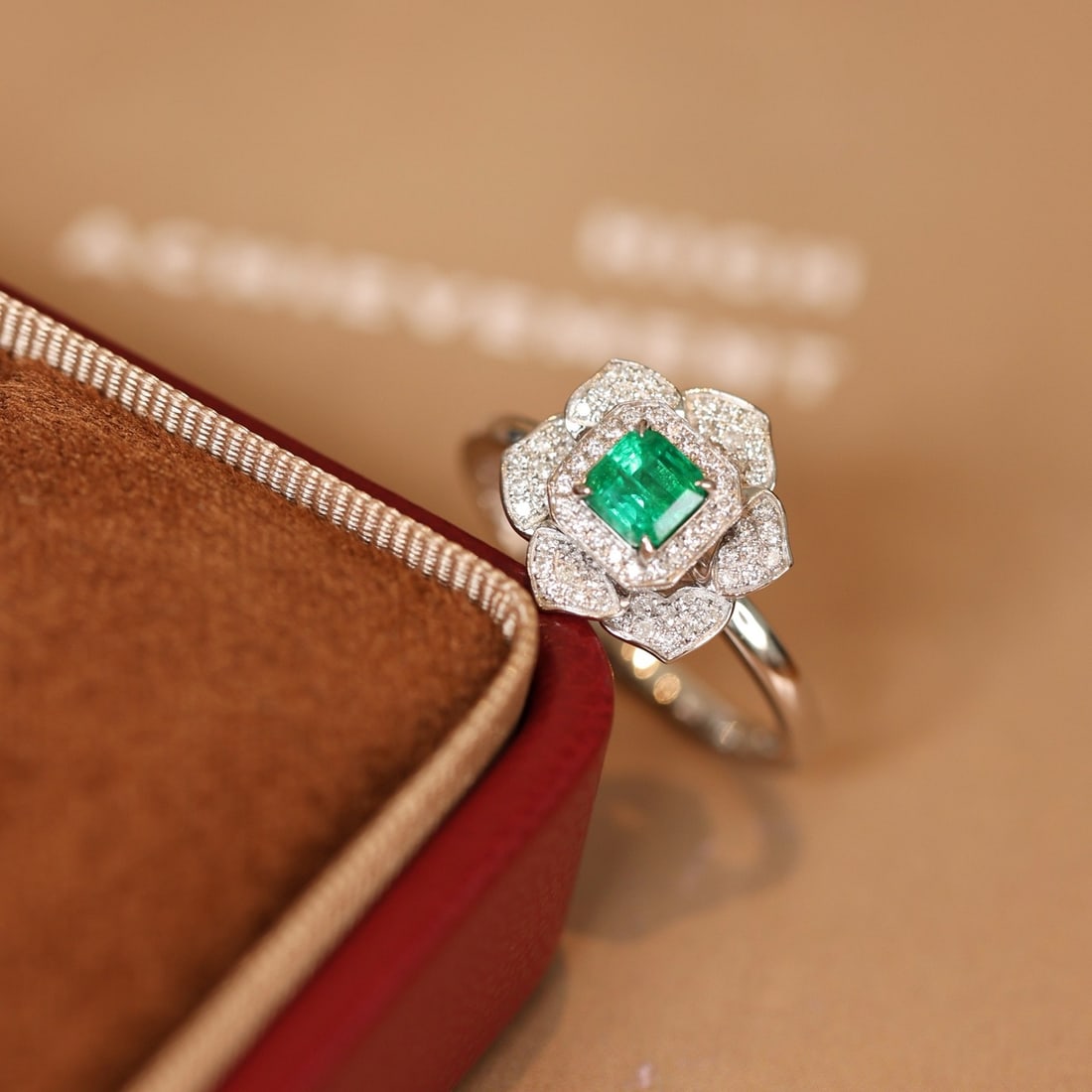 14k Gold 0.76 Ctw Natural Emerald & Diamond Ring - 7