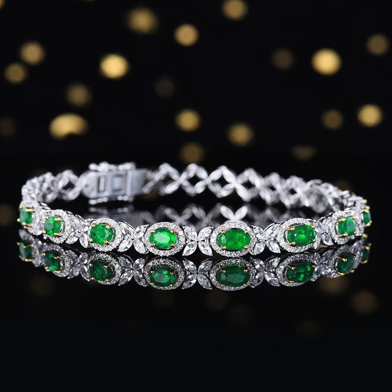 14k Gold 2.57 Ctw Vivid Green Natural Emerald & Diamond Bracelet - 3
