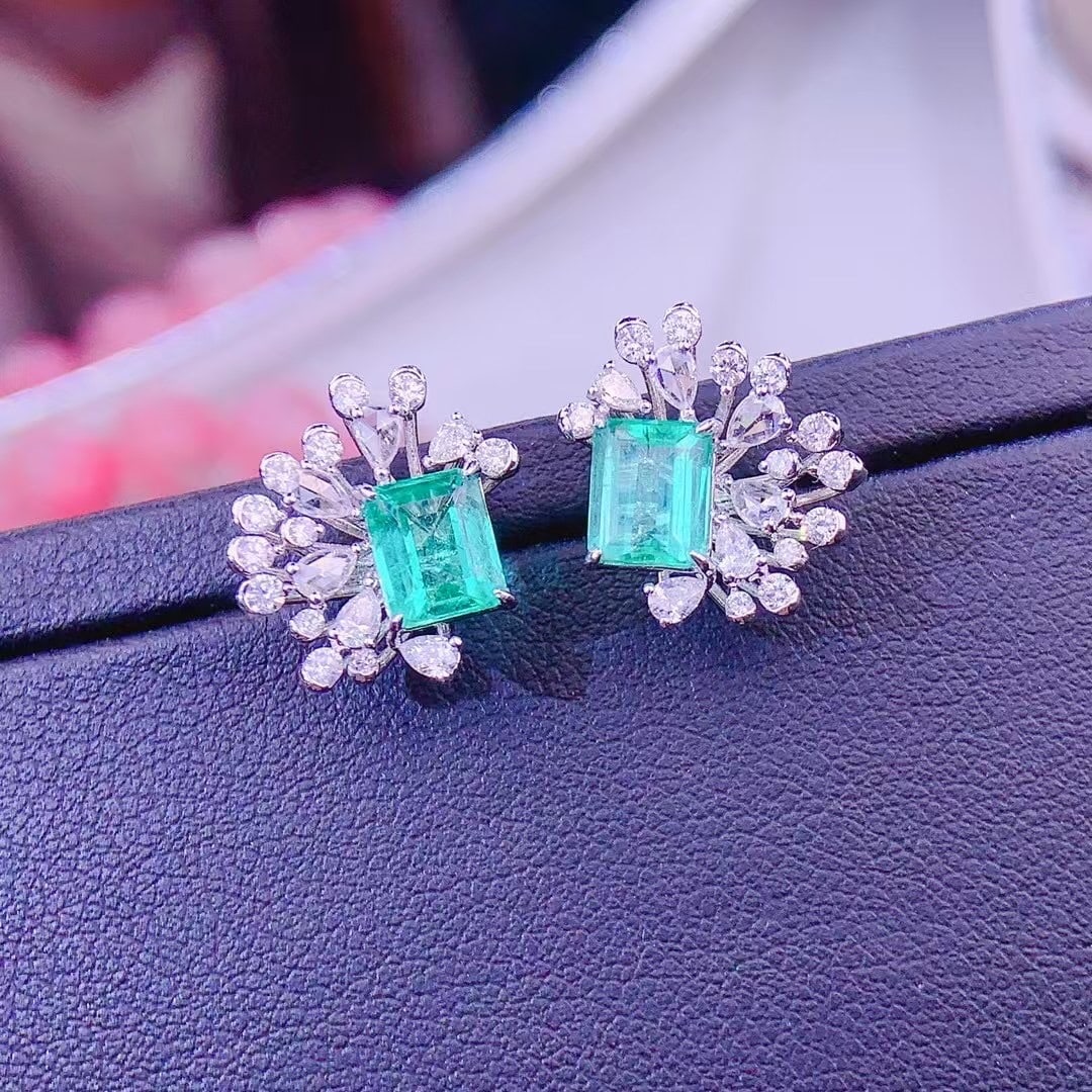 14k Gold 1.84 Ct Natural Emerald & Diamond Earrings - 3