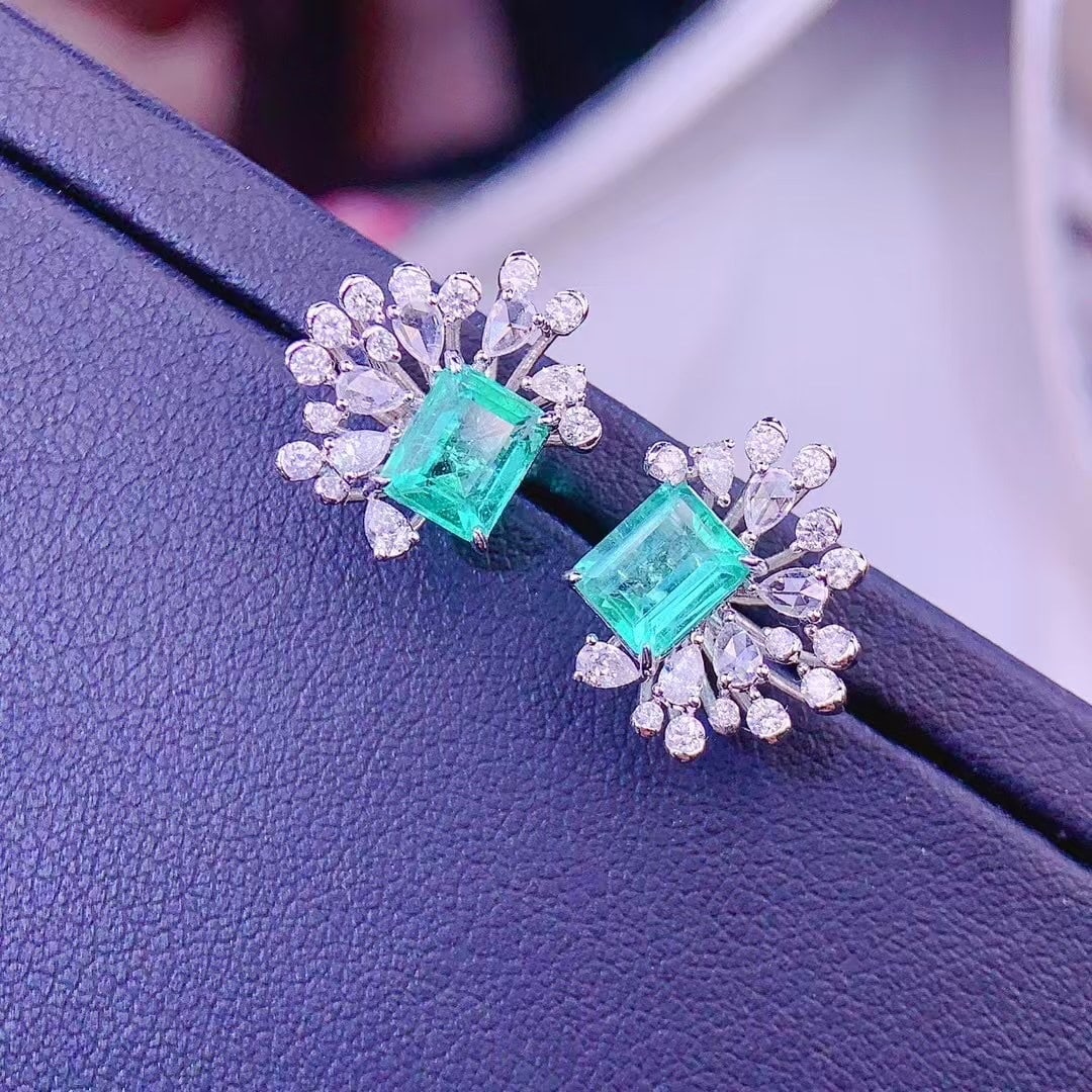 14k Gold 1.84 Ct Natural Emerald & Diamond Earrings - 5