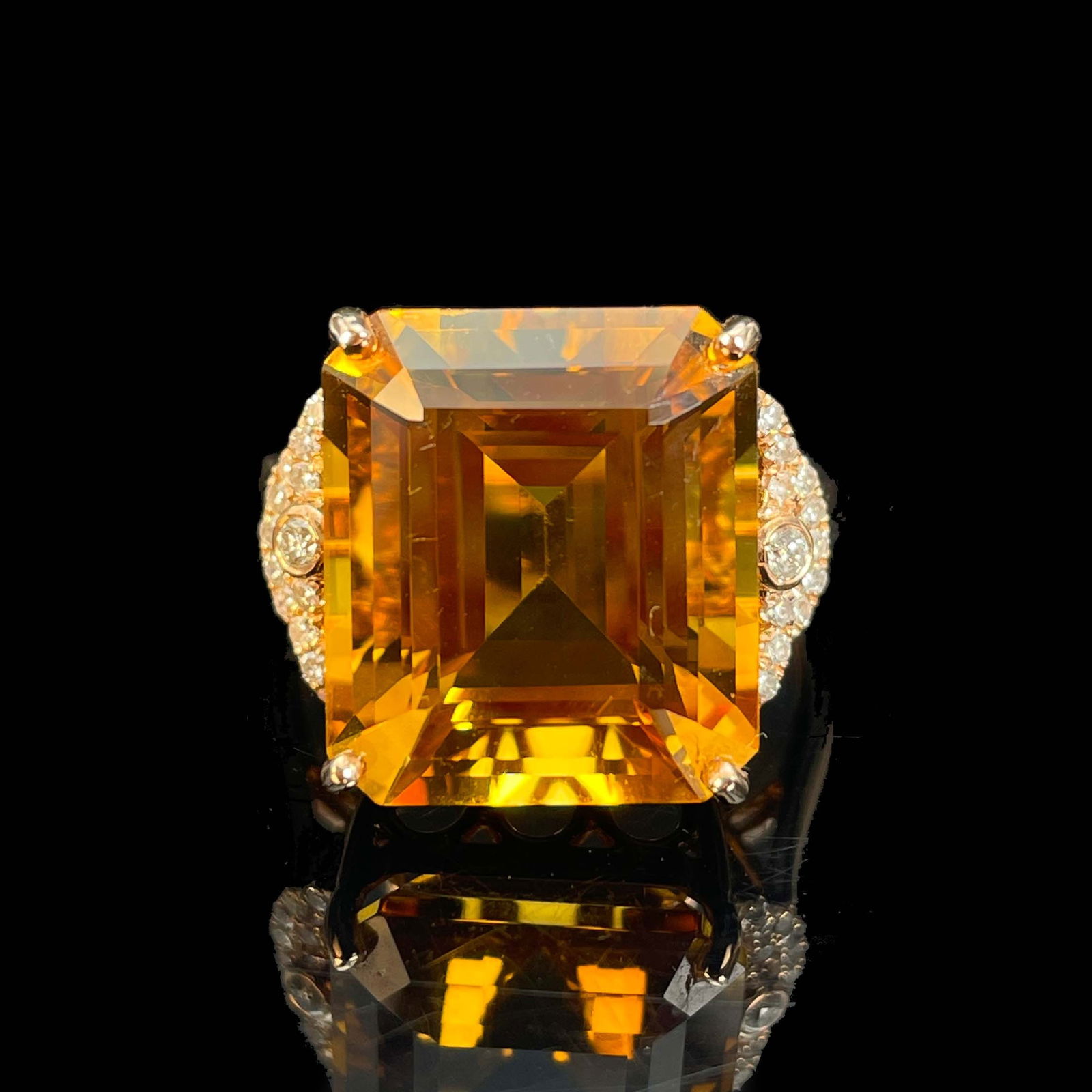 14k Gold 9.9 Ct Natural Citrine & Diamond Ring: Ref:230999067 // gold content:14k gold // ring size:7. 25us // // main gemstone:citrine // shape:octagonal // carat weight:9. 9ct // color:yellow // treatment:natural // // adjacent gemstone 2 :