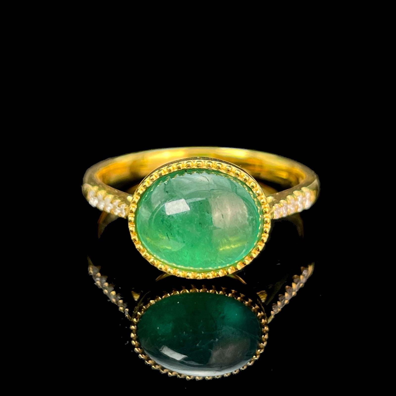 14k Gold 2.37 Ctw Natural Emerald & Diamond Ring: Ref:230999070 // gold content:14k gold // ring size:7. 25us // // main gemstone:emerald // shape:oval // carat weight:2. 32ct // color:green // treatment:natural // // adjacent gemstone 2 :
