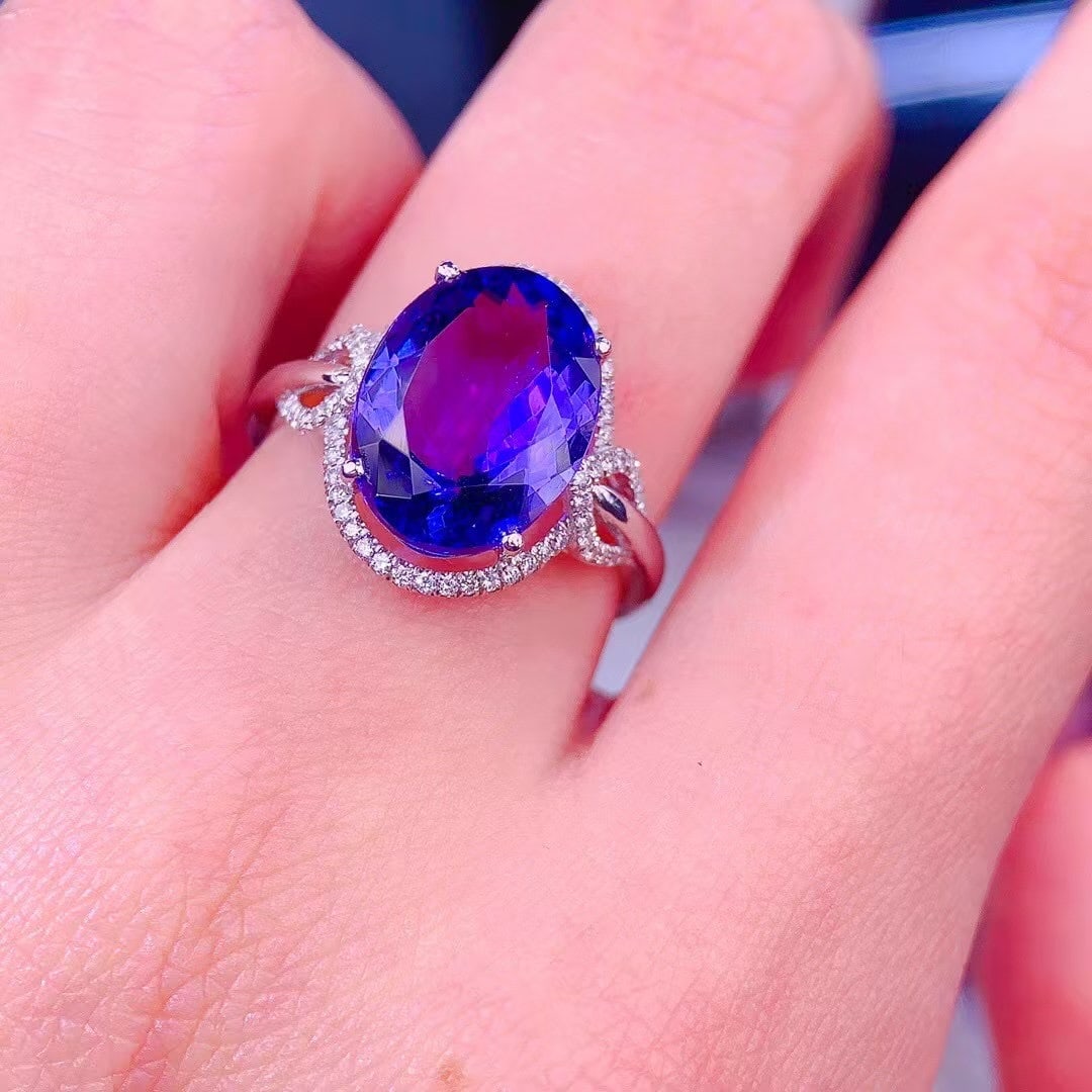 14k Gold 5 Ct Natural Tanzanite & Diamond Ring - 5