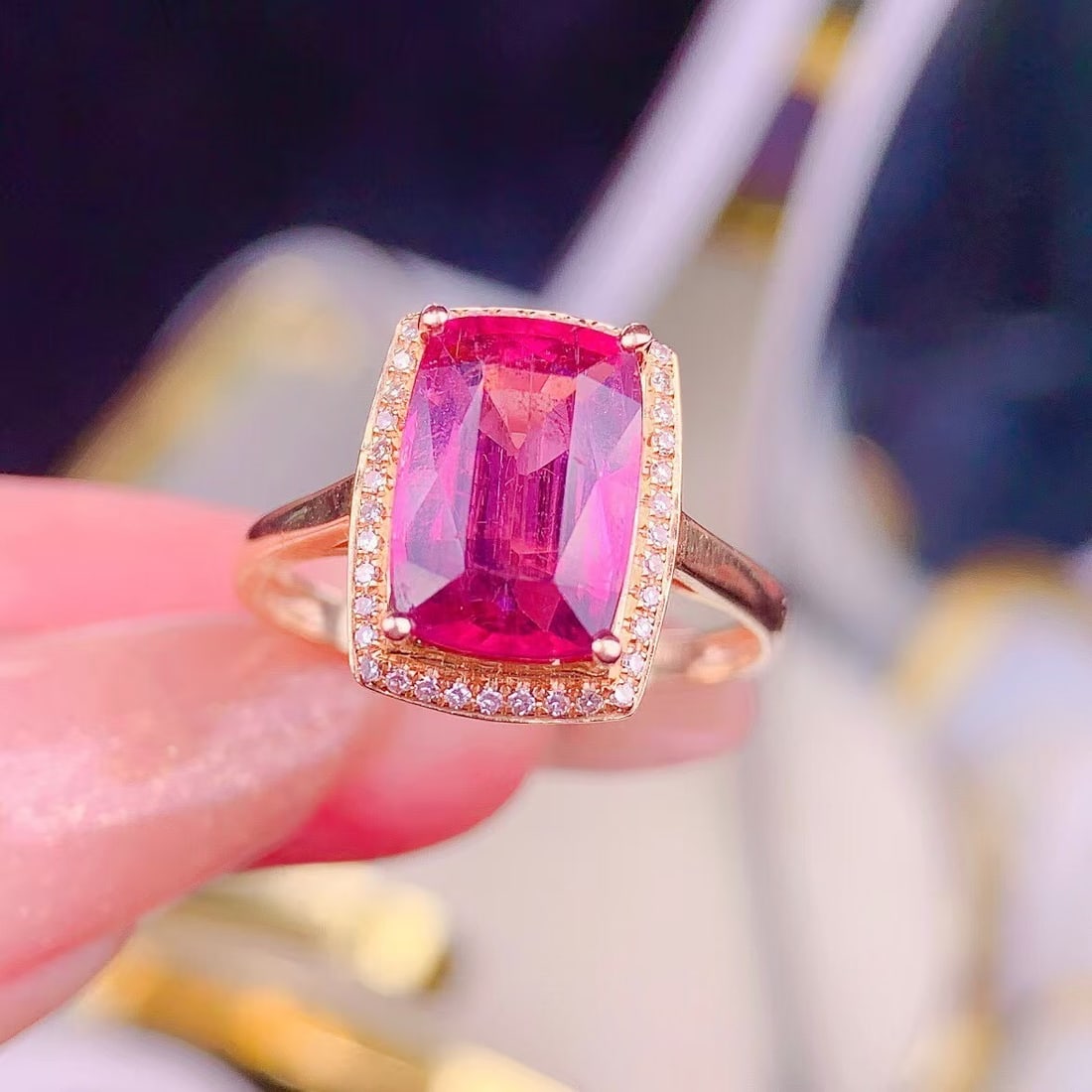 14k Gold 6.5 Ct Natural Tourmaline & Diamond Ring: Ref:230999110 // gold content:14k gold // ring size:7. 25us // // main gemstone:tourmaline // shape:cushion // carat weight:6. 5ct // color:red // treatment:natural // // adjacent gemstone 2 :