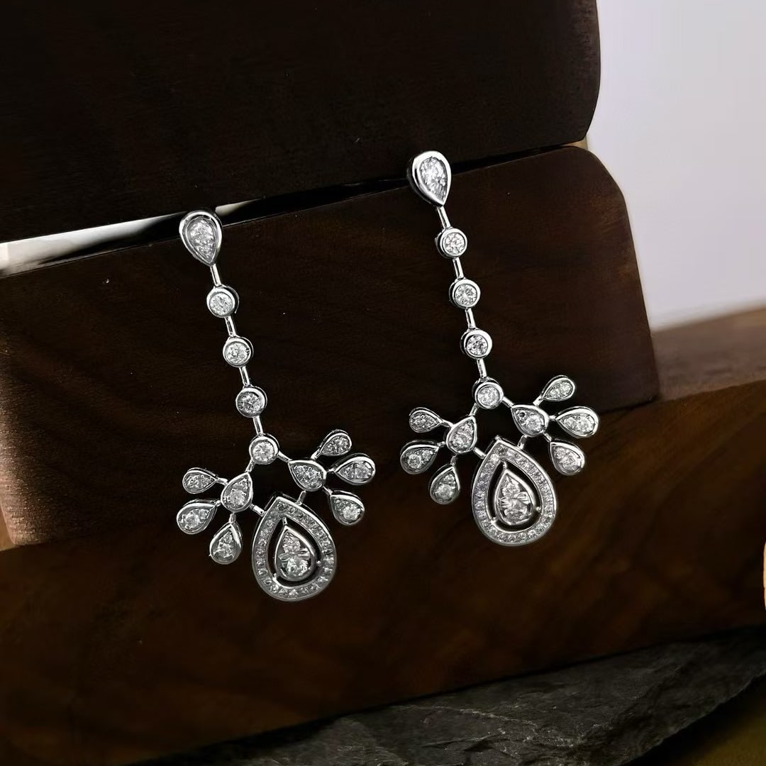 14k Gold 0.8 Ct Natural H Diamond Earrings: Ref:230999179 // gold content:14k gold // main gemstone:diamond // shape:round // carat weight:0. 8ct // clarity grade:vs-si // color:h // treatment:natural // cut grade:g // Condition: NewLow