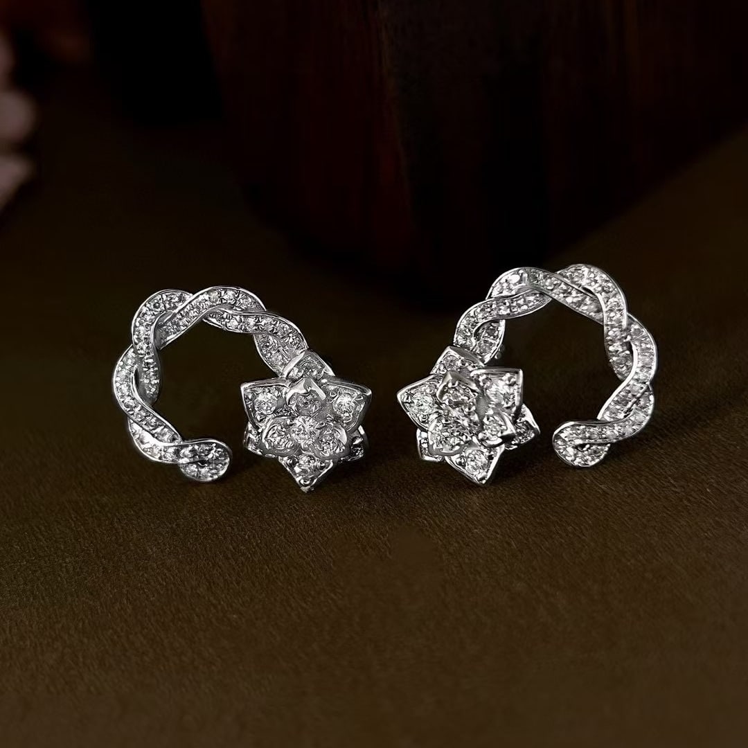 14k Gold 0.42 Ct Natural H Diamond Earrings: Ref:230999209 // gold content:14k gold // main gemstone:diamond // shape:round // carat weight:0. 42ct // clarity grade:vs-si // color:h // treatment:natural // cut grade:g // Condition: NewLow