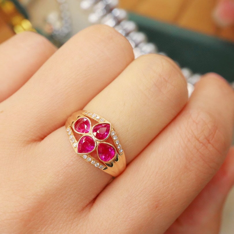 14k Gold 1.40 Ctw Natural Ruby & Diamond Ring - 6