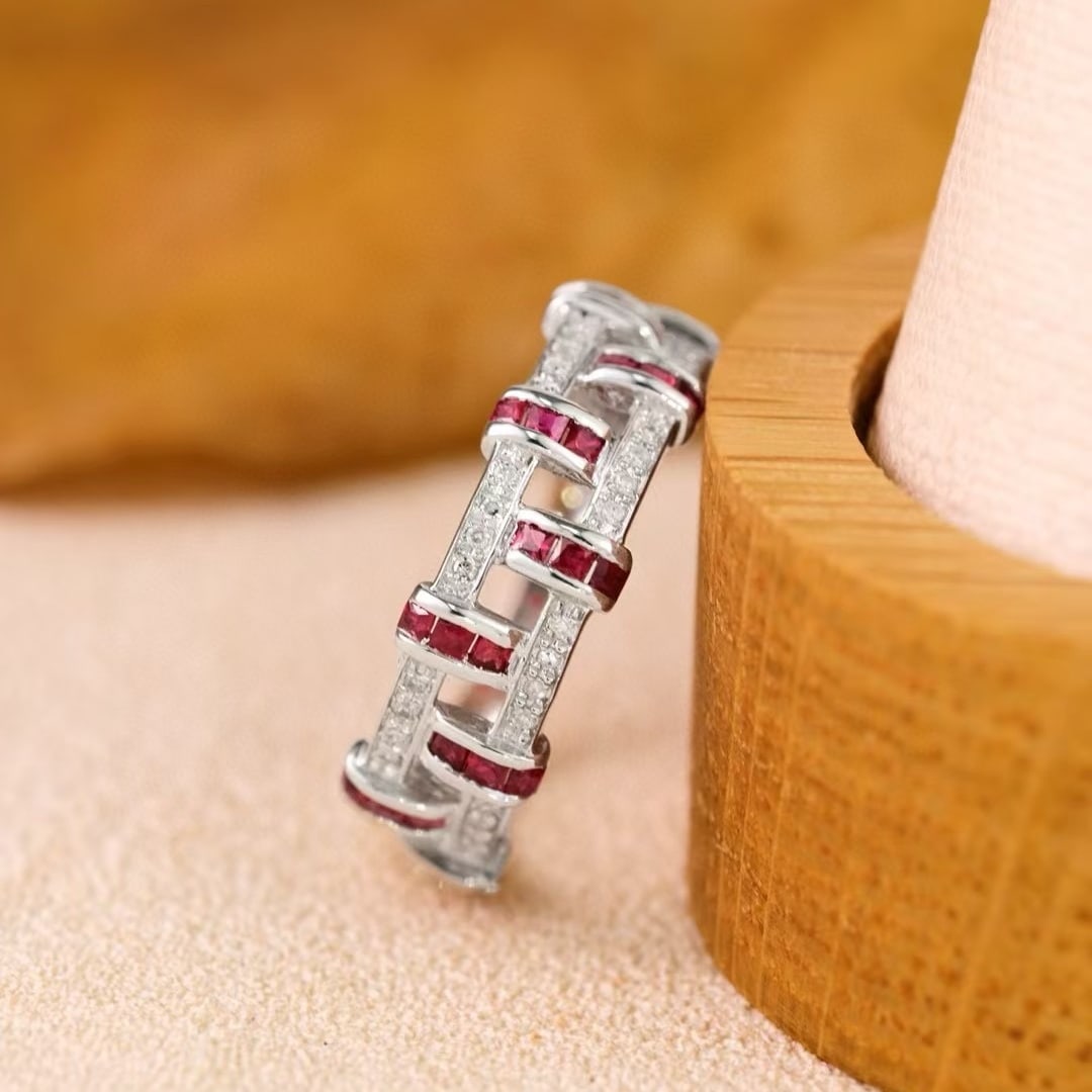 14k Gold 0.88 Ctw Natural Ruby & Diamond Ring - 2