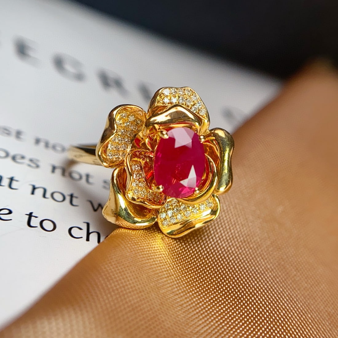 14k Gold 1.30 Ct Natural Ruby & Diamond Ring - 3