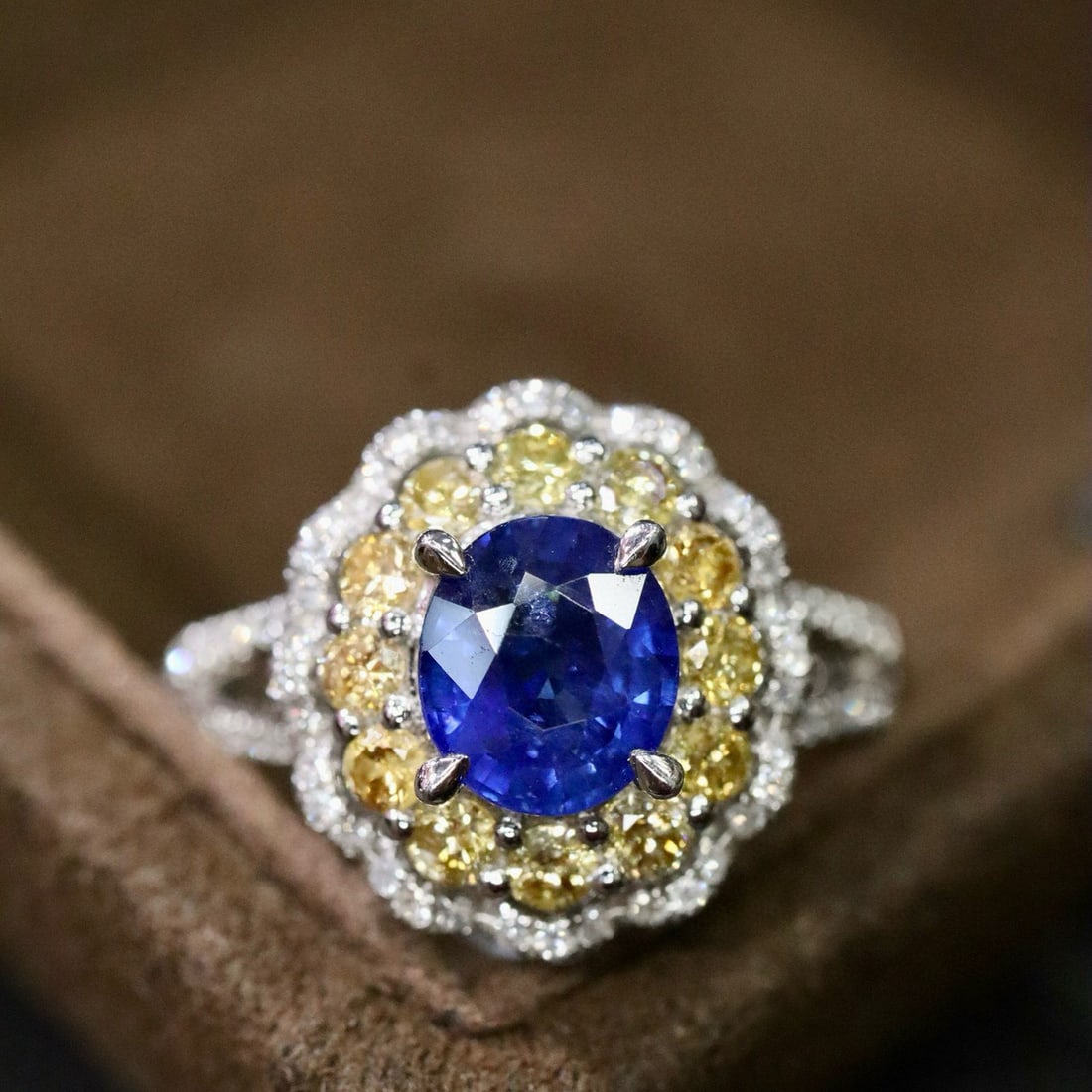 14k Gold 2.08 Ctw Natural Sapphire & Diamond Ring: Ref:231000236 // gold content:14k gold // ring size:7. 25us // // main gemstone:sapphire // shape:oval // carat weight:1. 30ct // color:royal blue // treatment:natural // // adjacent gemstone 2 :