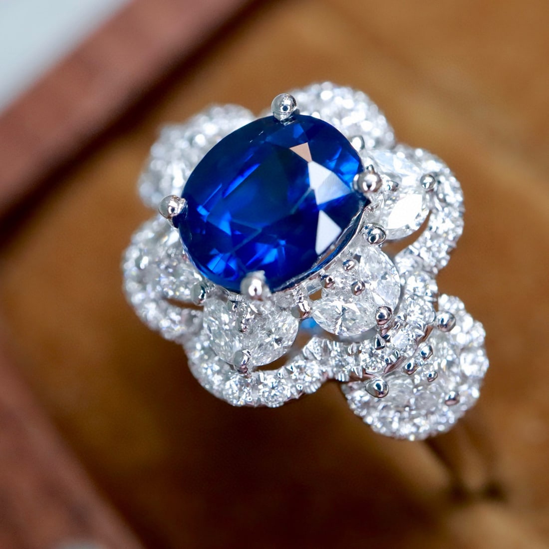 14k Gold 2.22 Ctw Natural Sapphire & Diamond Ring: Ref:231000253 // gold content:14k gold // ring size:7. 25us // // main gemstone:sapphire // shape:oval // carat weight:1. 63ct // color:royal blue // treatment:natural // // adjacent gemstone 2 :