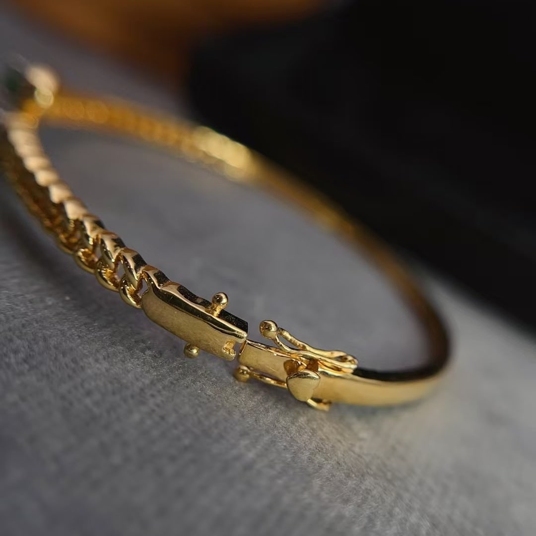 14k Gold 1.35 Ct Vivid Green Natural Emerald & Diamond Bangle - 3