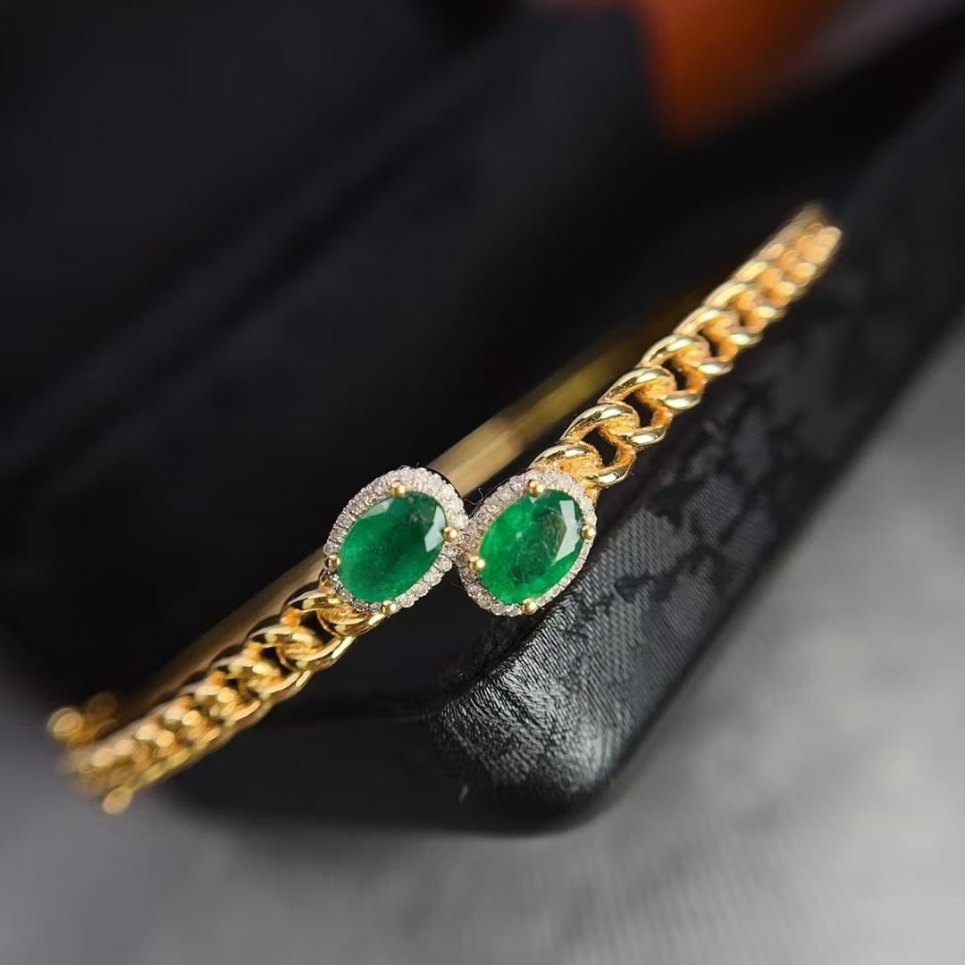 14k Gold 1.35 Ct Vivid Green Natural Emerald & Diamond Bangle - 5