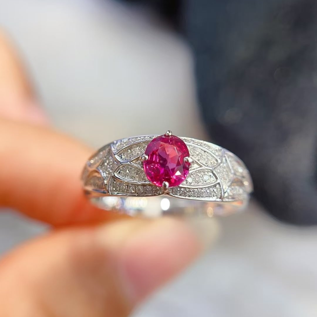 14k Gold 0.68 Ct Natural Ruby & Diamond Ring: Ref:231000275 // gold content:14k gold // ring size:7. 25us // // main gemstone:ruby // shape:oval // carat weight:0. 68ct // color:red // treatment:natural // // adjacent gemstone 2 : diamond //