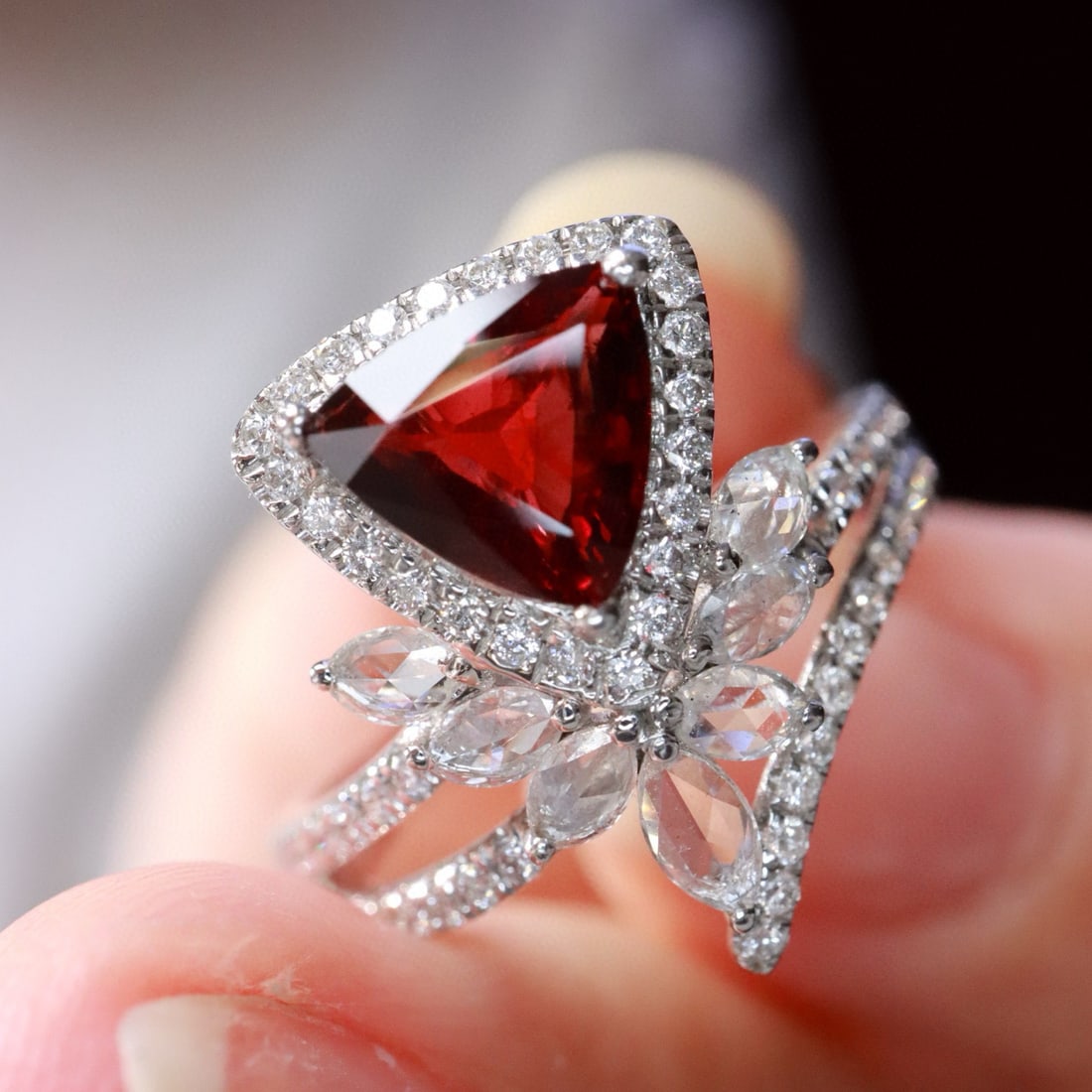 14k Gold 1.80 Ctw Natural Ruby & Diamond Ring - 4