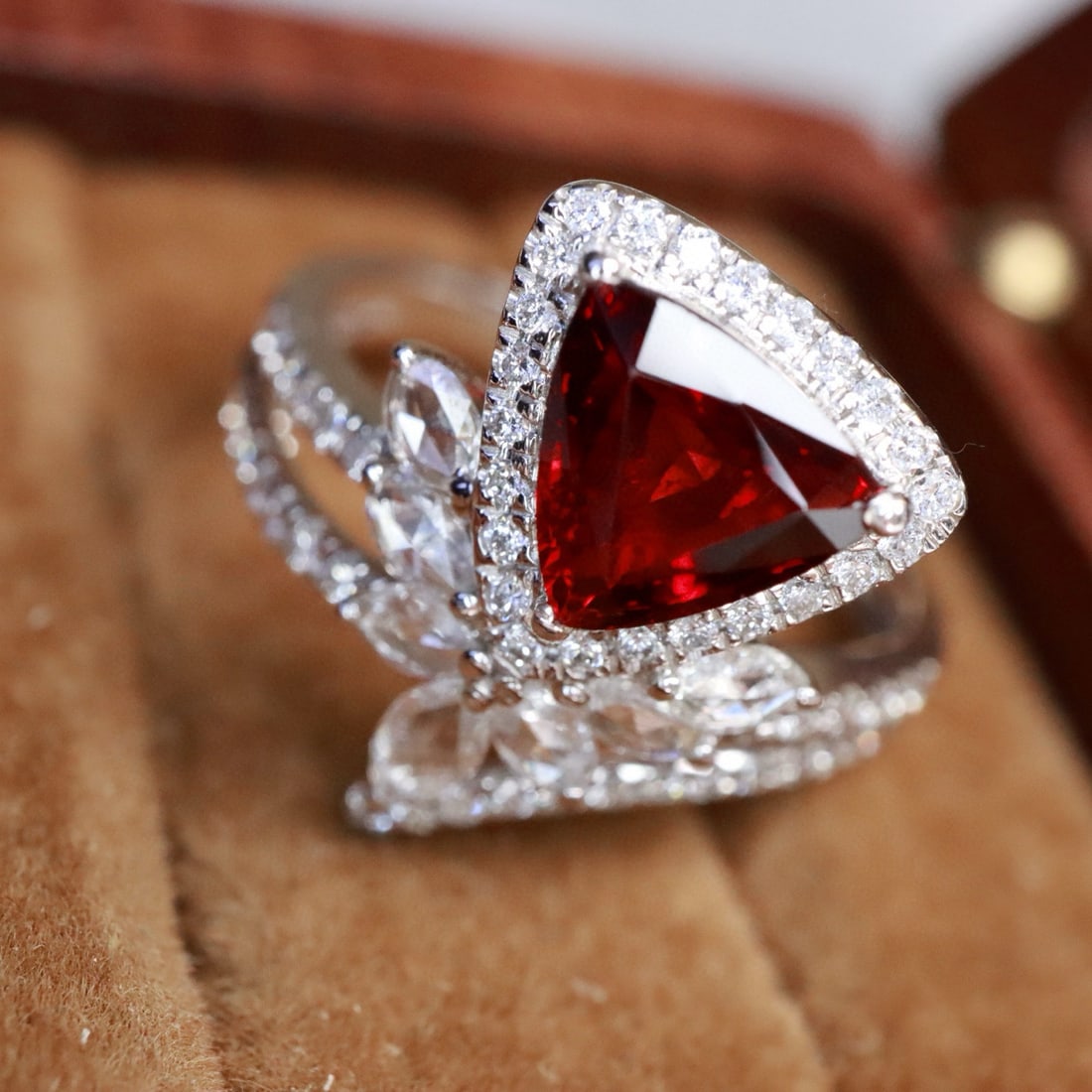 14k Gold 1.80 Ctw Natural Ruby & Diamond Ring - 6