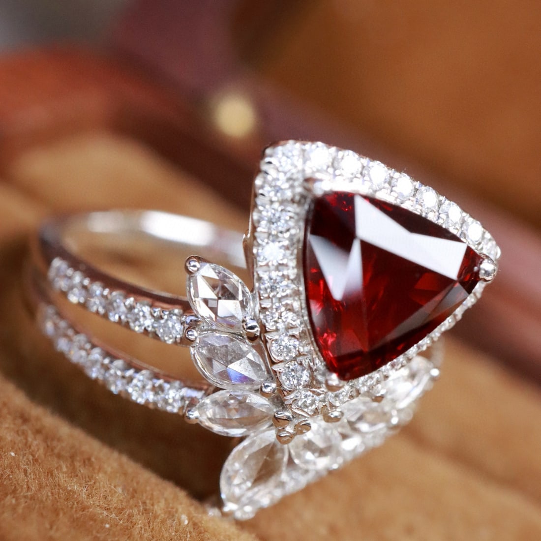 14k Gold 1.80 Ctw Natural Ruby & Diamond Ring - 7