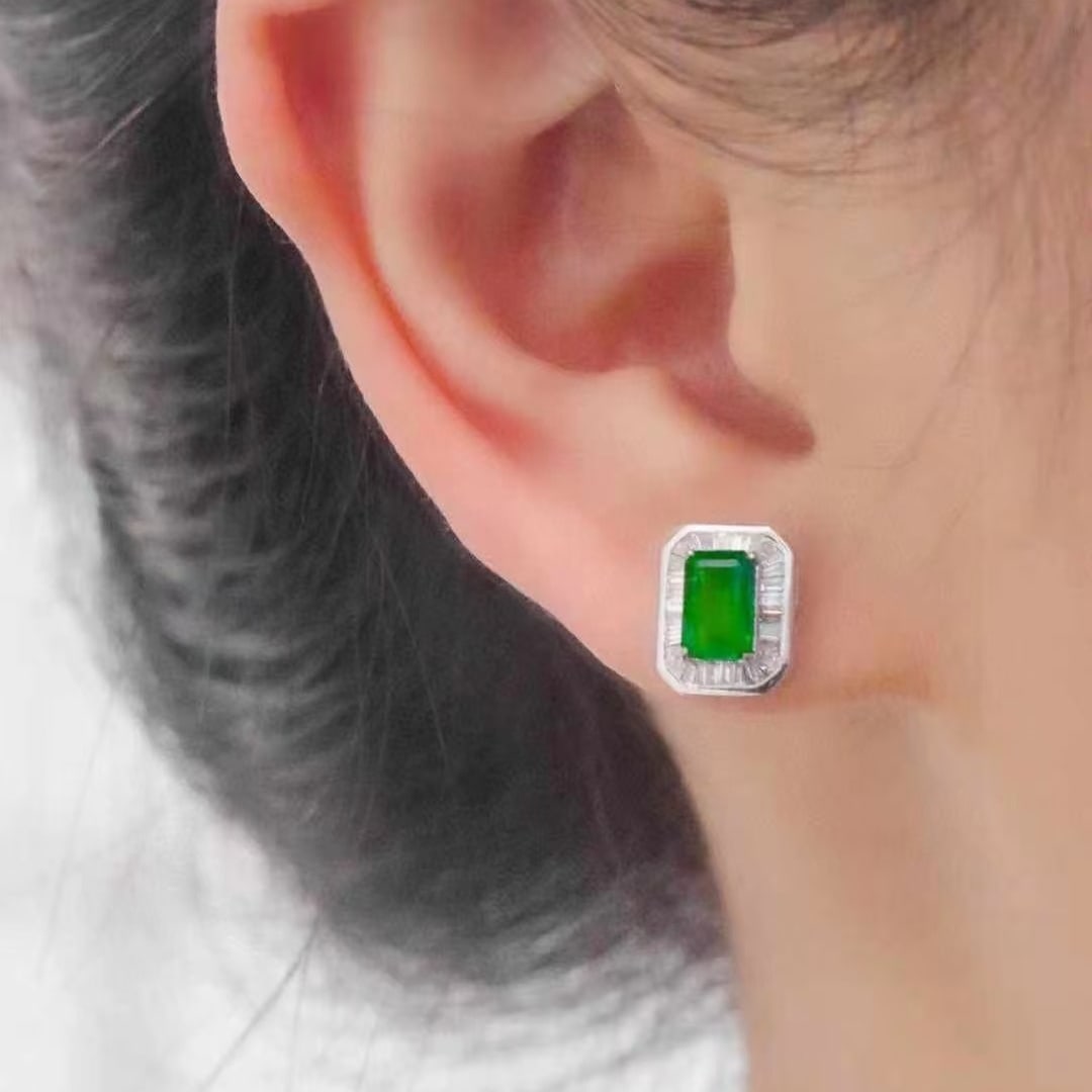 14k Gold 1.80 Ctw Vivid Green Natural Emerald & Diamond Earrings - 4