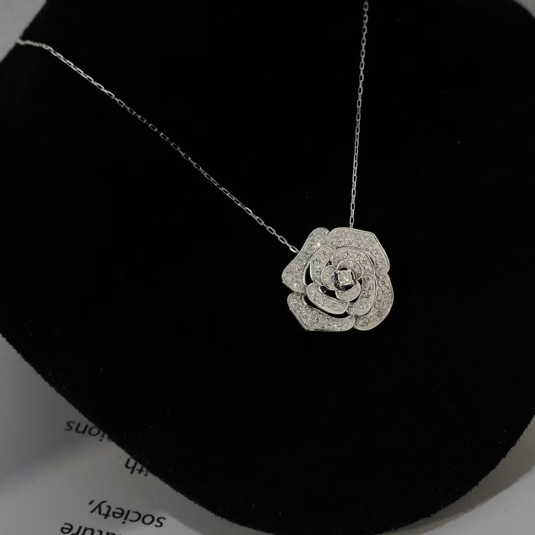 14k Gold 1 Ct Natural H Diamond Necklace: Ref:231000343 // gold content:14k gold // main gemstone:diamond // shape:round // carat weight:1ct // clarity grade:vs-si // color:h // treatment:natural // cut grade:g // Condition: NewLow