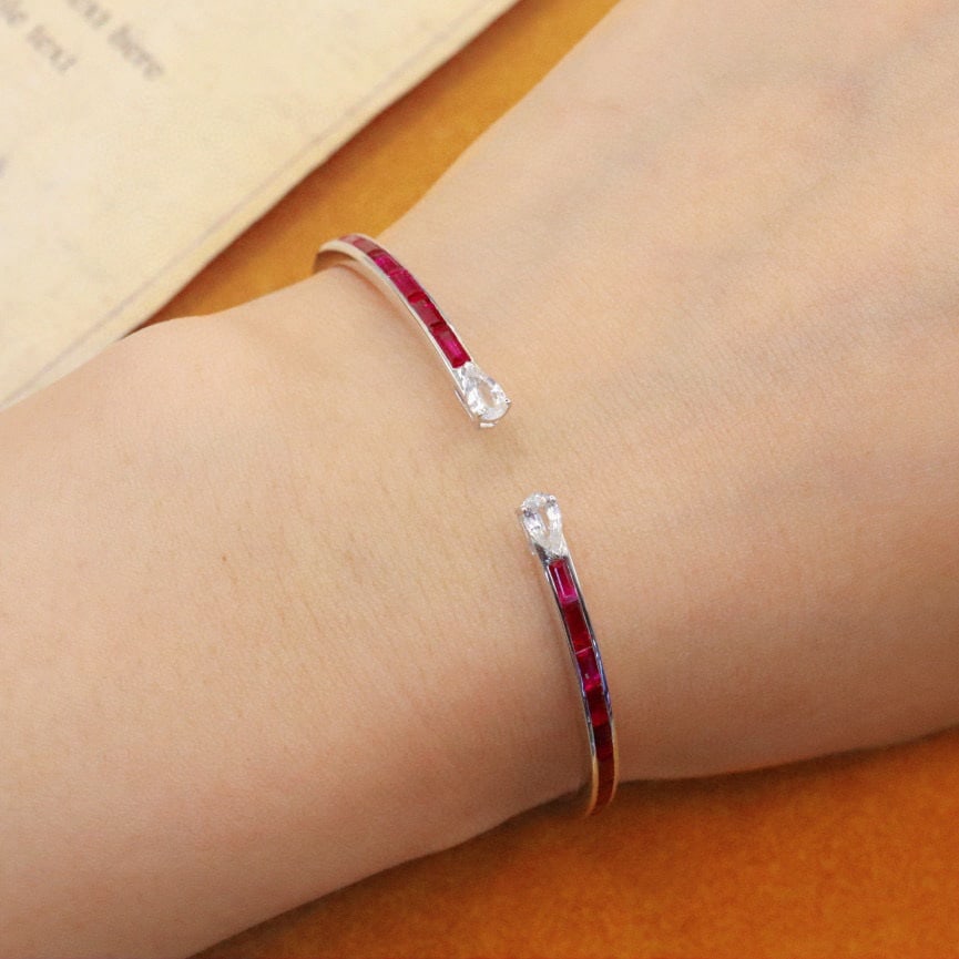 14k Gold 4.20 Ctw Natural Ruby & Sapphire Bangle - 5