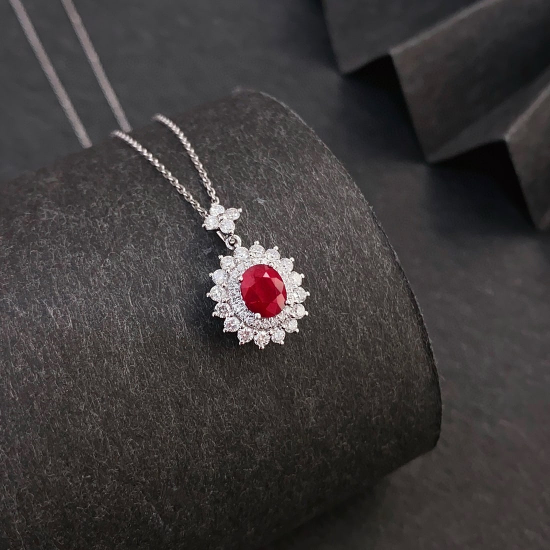 14k Gold 1.29 Ctw Natural Ruby & Diamond Pendant( Without Chain ): Ref:231000422 // gold content:14k gold // main gemstone:ruby // shape:oval // carat weight:0. 76ct // color:pigeonblood red // treatment:natural // // adjacent gemstone 2 : diamond // shape:round