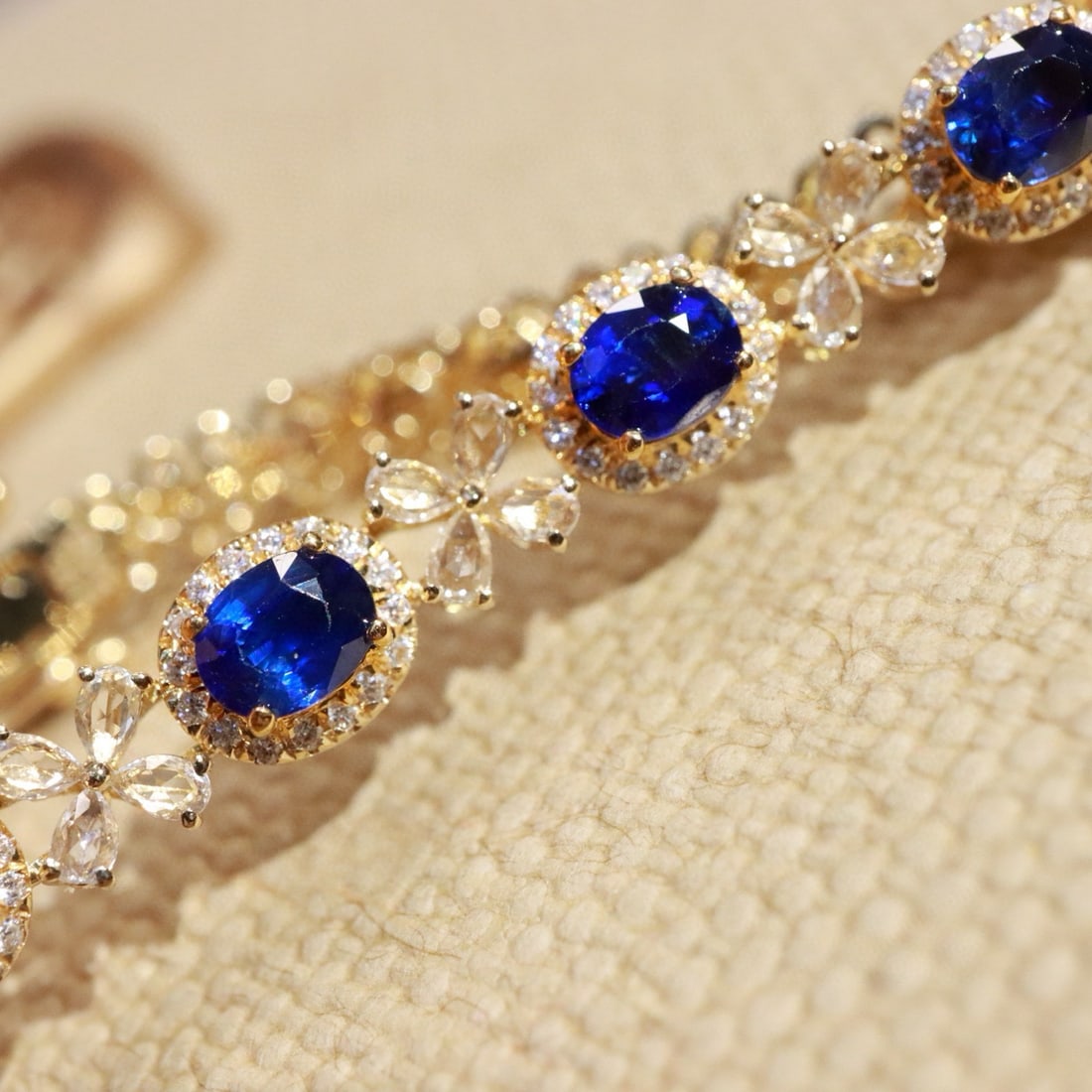 14k Gold 3.86 Ctw Natural Sapphire & Sapphire Bracelet - 2