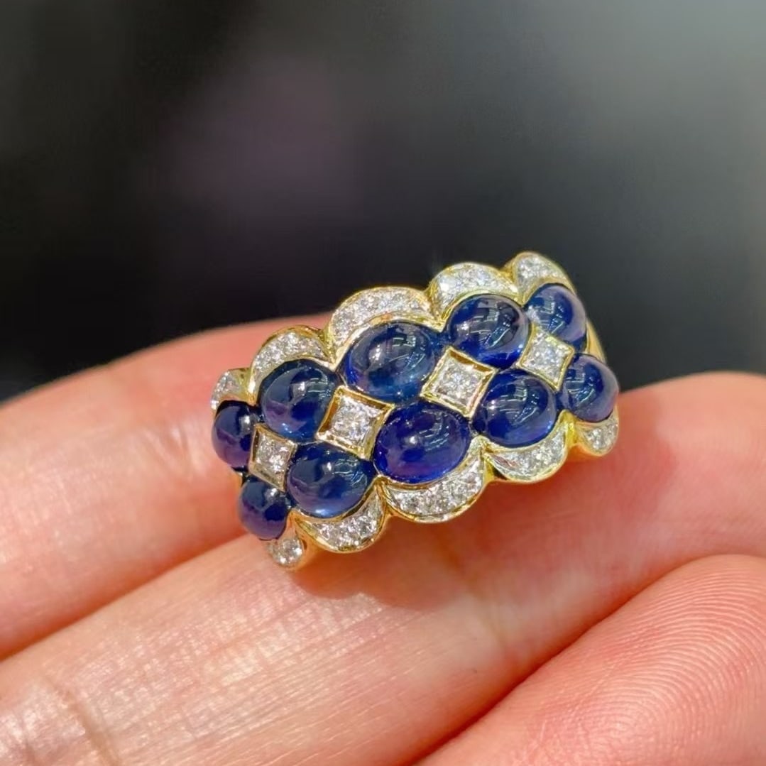 14k Gold 6.04 Ctw Natural Sapphire & Diamond Ring: Ref:231000430 // gold content:14k gold // ring size:7. 25us // // main gemstone:sapphire // shape:oval // carat weight:5. 78ct // color:blue // treatment:natural // // adjacent gemstone 2 :