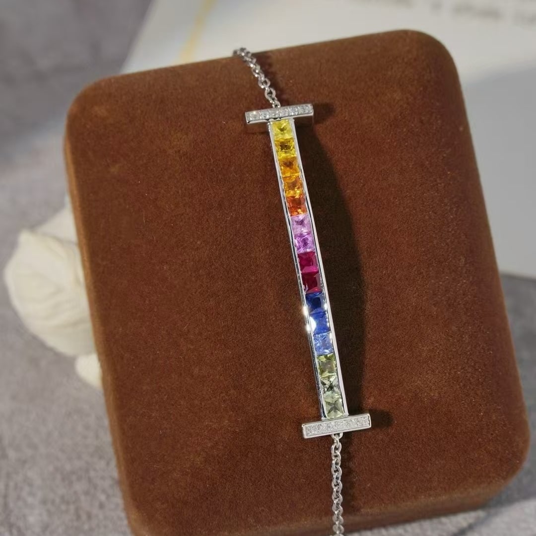 14k Gold 2.1 Ct Natural Sapphire & Diamond Bracelet: Ref:231000445 // gold content:14k gold // main gemstone:sapphire // shape:princess // carat weight:2. 1ct // color:color // treatment:natural // // adjacent gemstone 2 : diamond // shape:round //