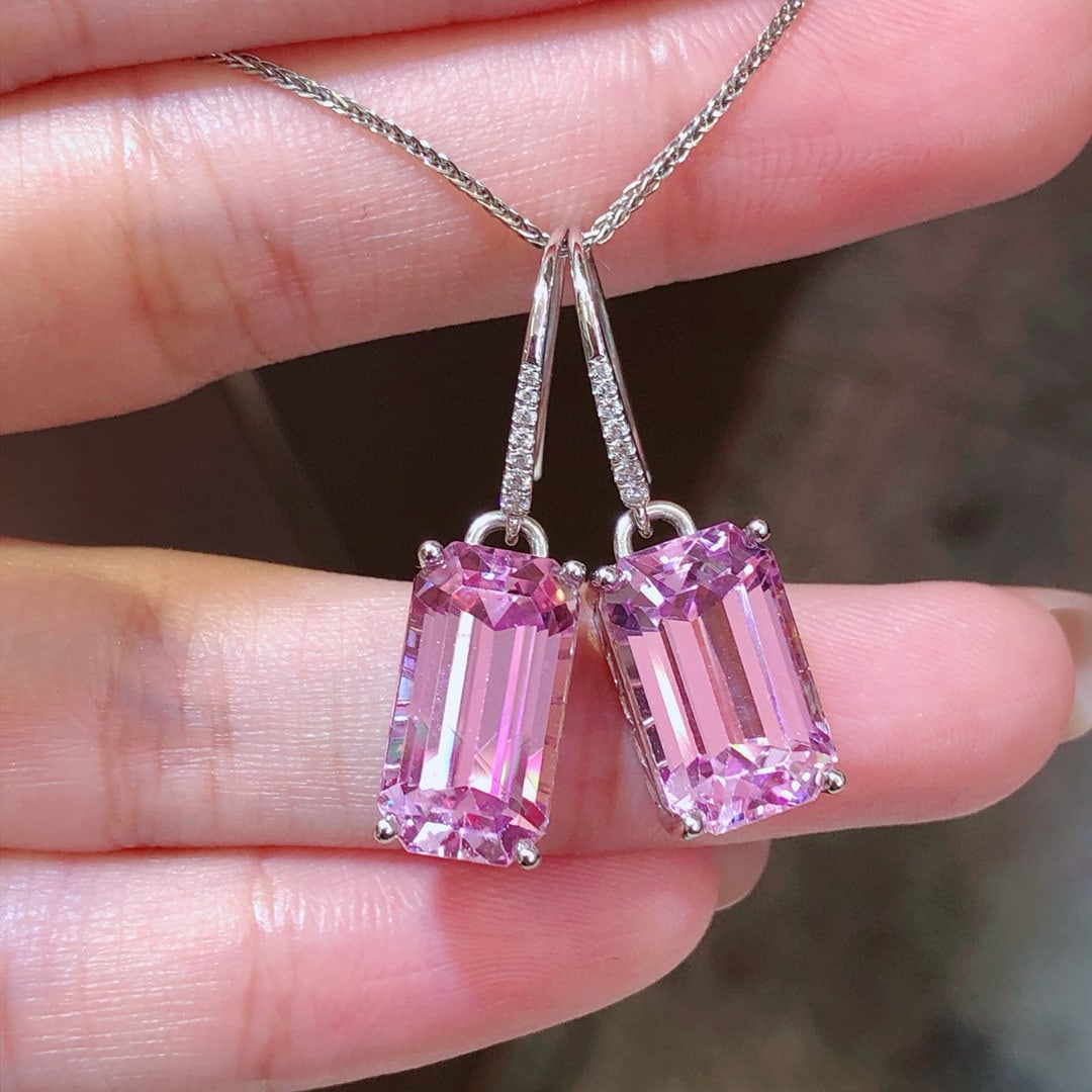 14k Gold 16.23 Ctw Natural Kunzite & Diamond Earrings: Ref:231101252 // gold content:14k gold // main gemstone:kunzite // shape:octagonal // carat weight:16. 16ct // color:pinkish purple // treatment:natural // // adjacent gemstone 2 : diamond //