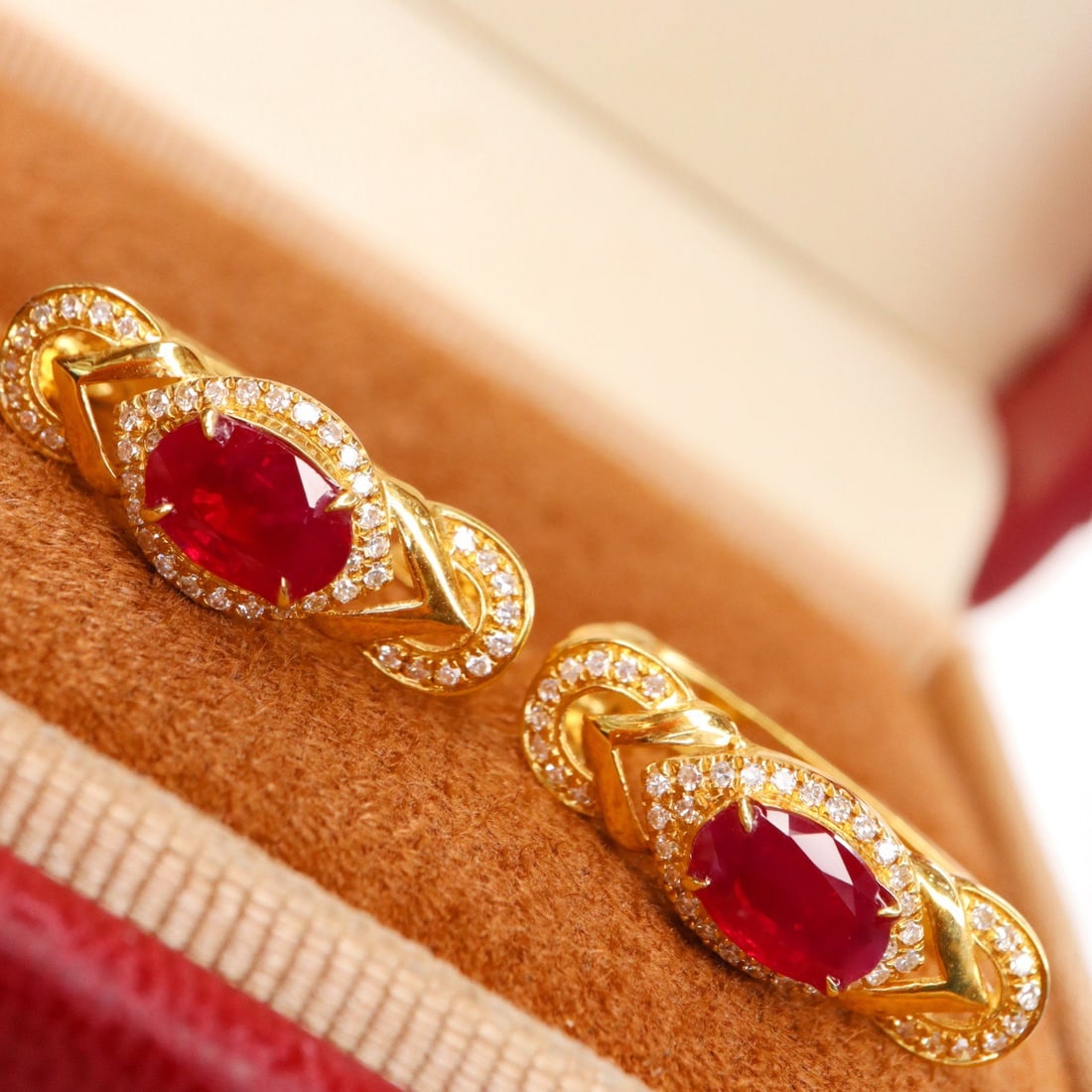 14k Gold 1.47 Ctw Natural Ruby & Diamond Earrings: Ref:231102050 // gold content:14k gold // main gemstone:ruby // shape:oval // carat weight:1. 21ct // color:pigeonblood red // treatment:natural // // adjacent gemstone 2 : diamond // shape:round