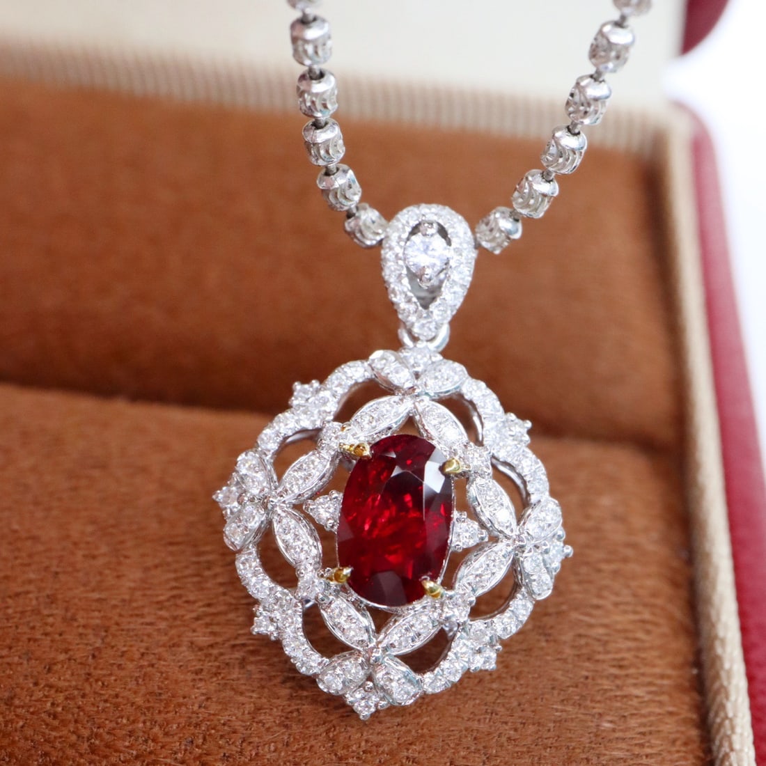 14k Gold 1.05 Ctw Natural Ruby & Diamond Pendant( Without Chain ): Ref:231102111 // gold content:14k gold // main gemstone:ruby // shape:oval // carat weight:0. 78ct // color:pigeonblood red // treatment:natural // // adjacent gemstone 2 : diamond // shape:round // c
