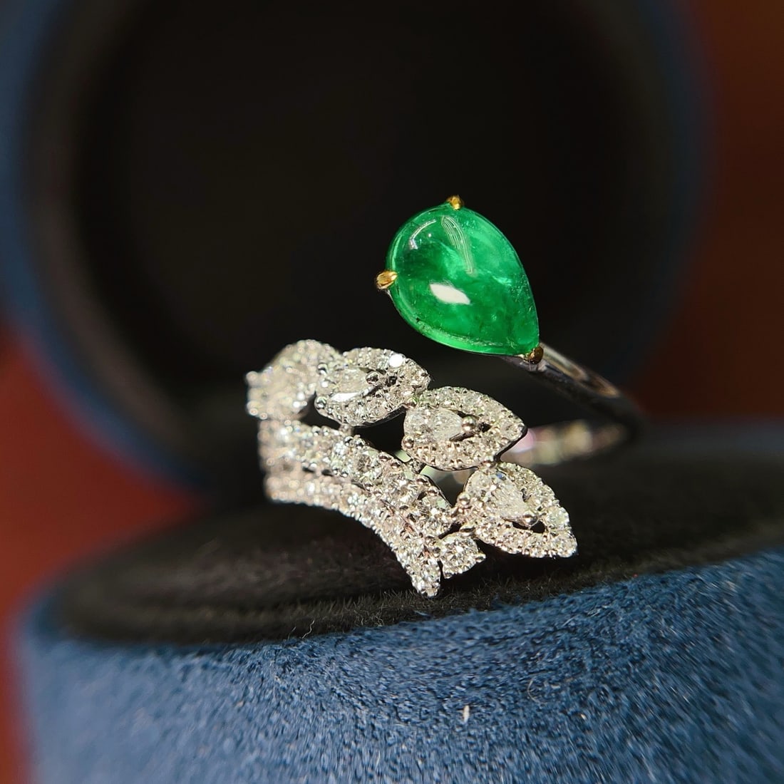 14k Gold 1.05 Ct Natural Emerald & Diamond Ring (1 of 2)