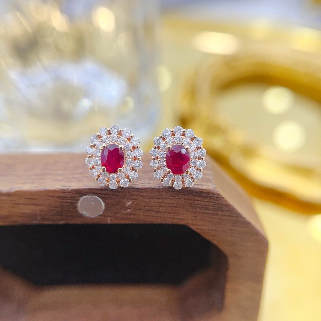 14k Gold 1.08 Ctw Natural Ruby & Diamond Earrings: Ref:231102182 // gold content:14k gold // main gemstone:ruby // shape:oval // carat weight:0. 50ct // color:red // treatment:natural // // adjacent gemstone 2 : diamond // shape:round // carat weight: