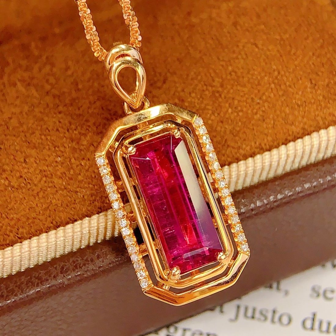 14k Gold 2.5 Ct Natural Tourmaline & Diamond Pendant( Without Chain ): Ref:231102249 // gold content:14k gold // main gemstone:tourmaline // shape:octagonal // carat weight:2. 5ct // color:red // treatment:natural // // adjacent gemstone 2 : diamond // number of